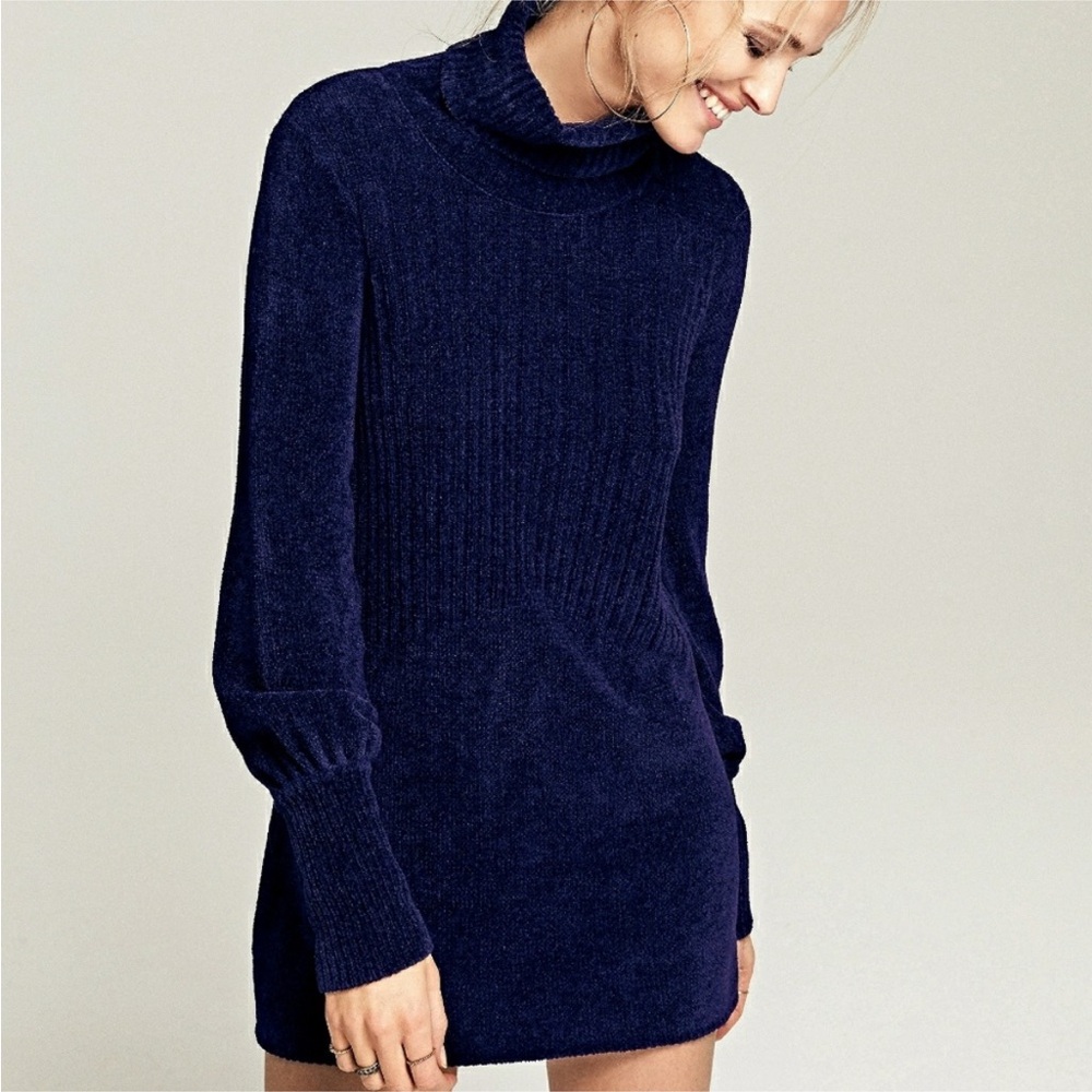 Free People Navy Blue New Moon Chenille Tunic Turtleneck Sweater XS - Picture 8 of 9